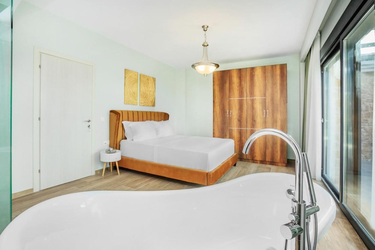 Epta Villas Luxury Redefined Agia Paraskevi  Extérieur photo