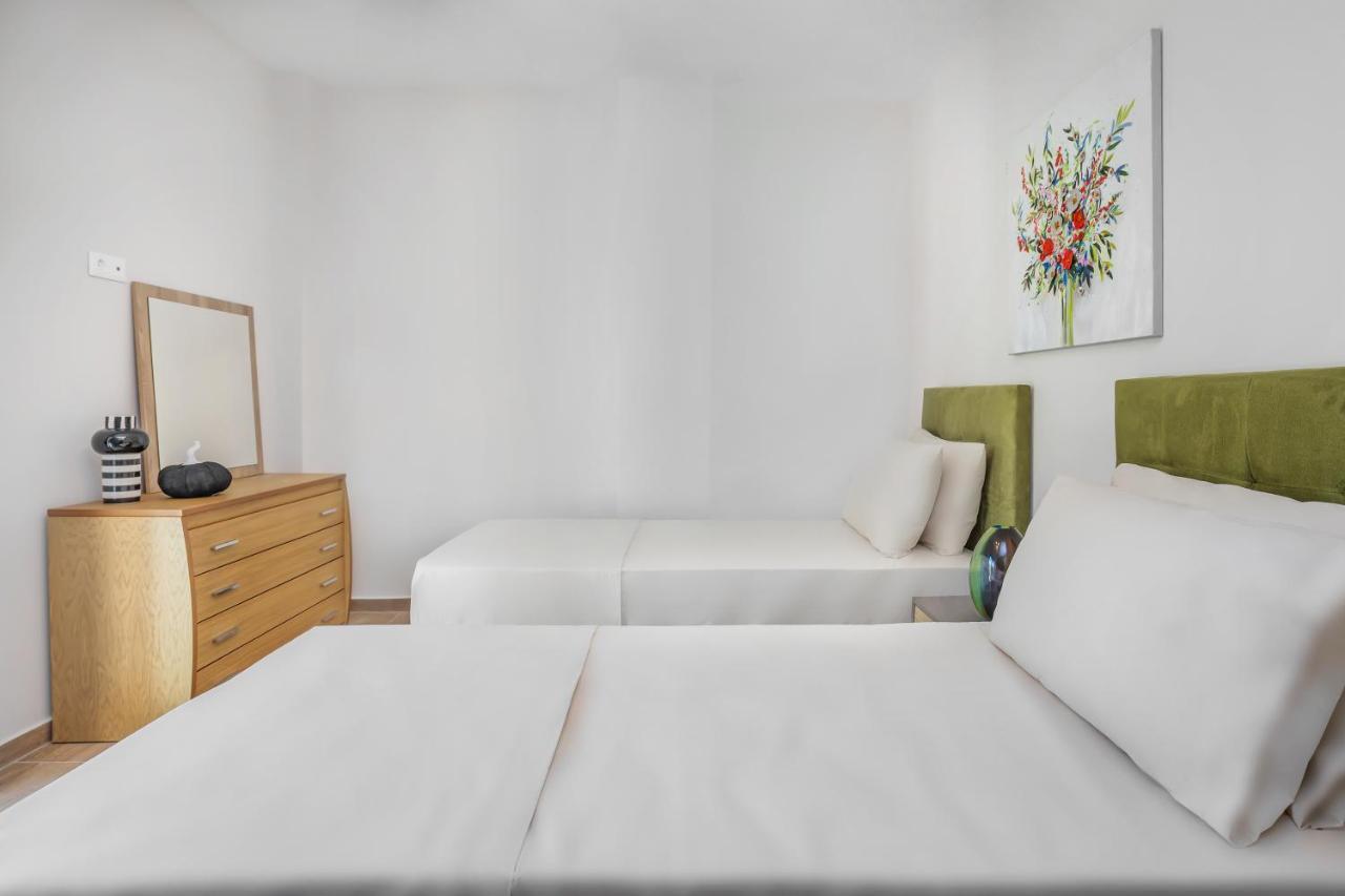 Epta Villas Luxury Redefined Agia Paraskevi  Extérieur photo