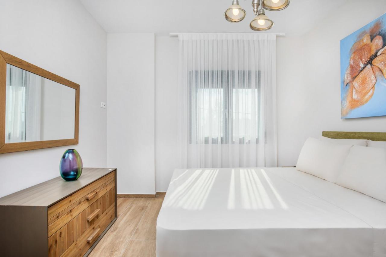 Epta Villas Luxury Redefined Agia Paraskevi  Extérieur photo